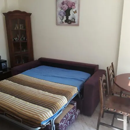 Apartment Studio Flat, Aguila *
